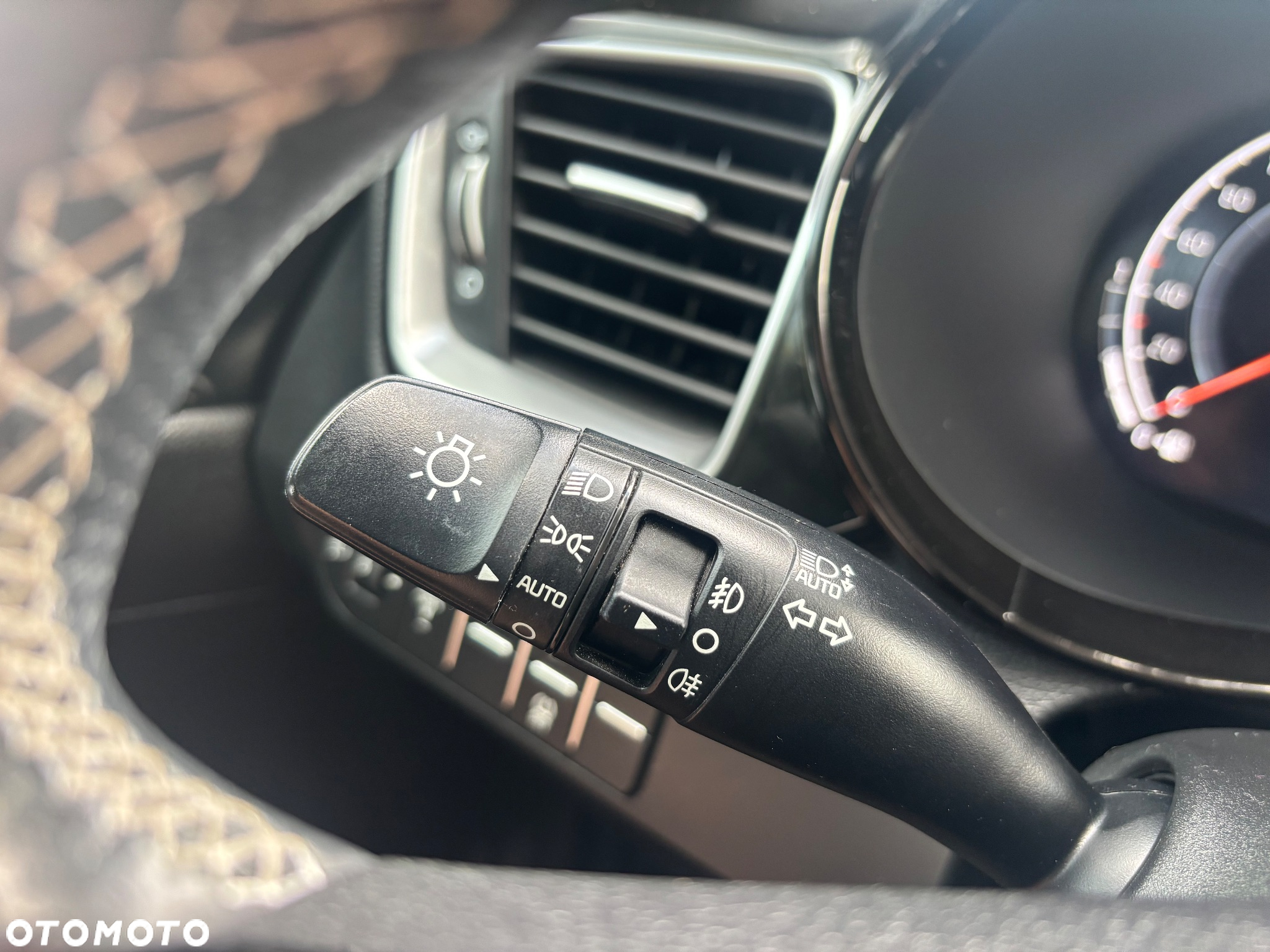 Kia Ceed 1.6 CRDi GT Line - 16