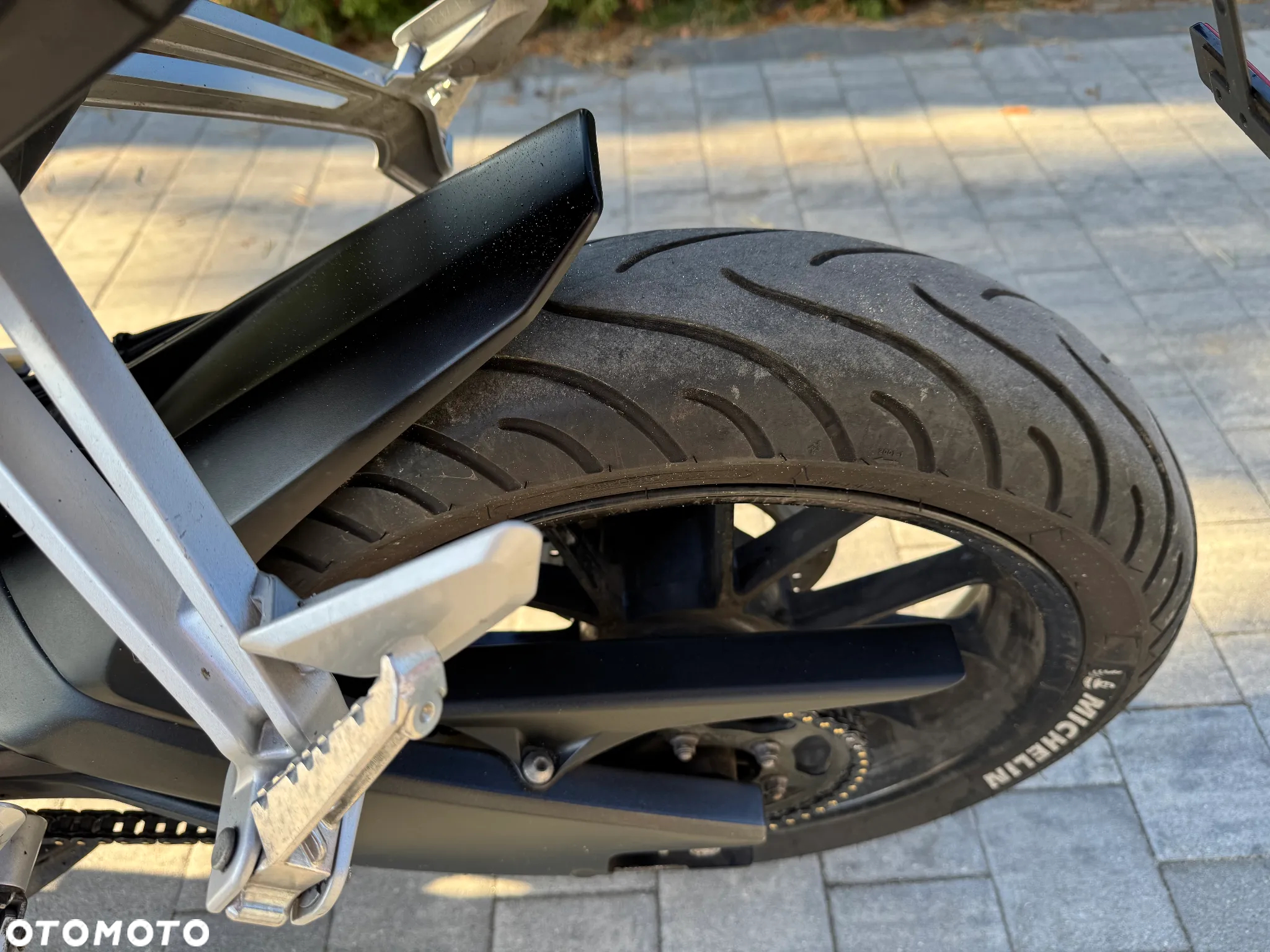 Yamaha MT - 28