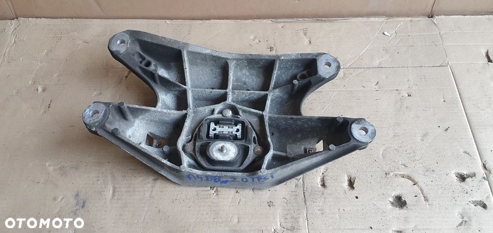 Łapa poduszka skrzyni biegów Audi A4 B8 8K0399263AF - 1