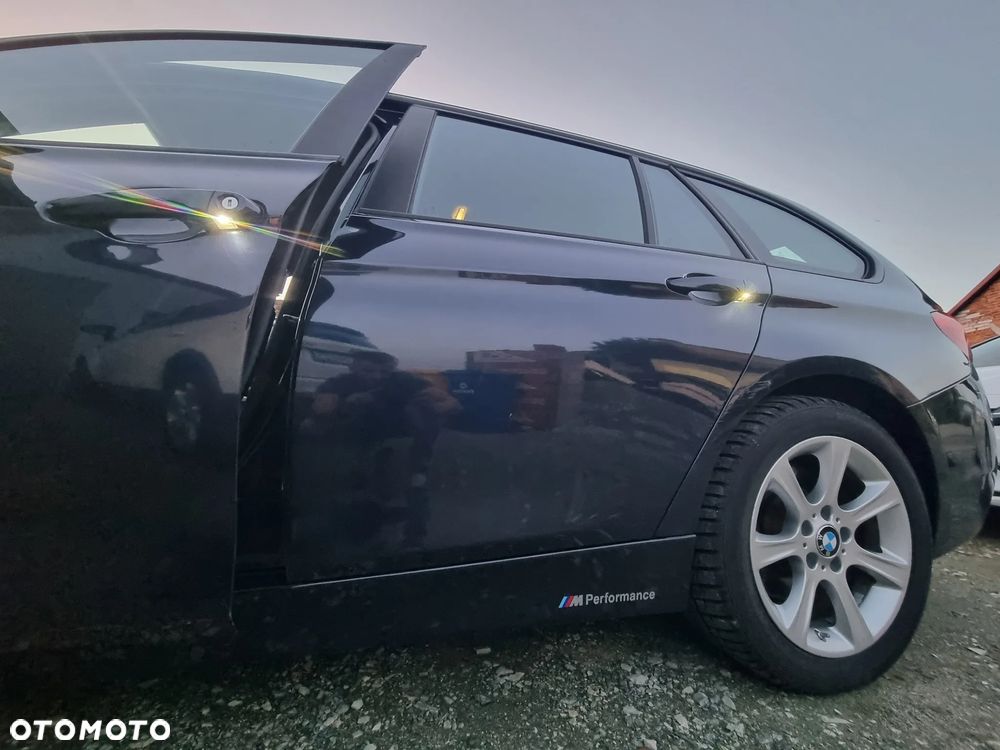 BMW Seria 3 335d Touring xDrive Edition M Sport Shadow - 34