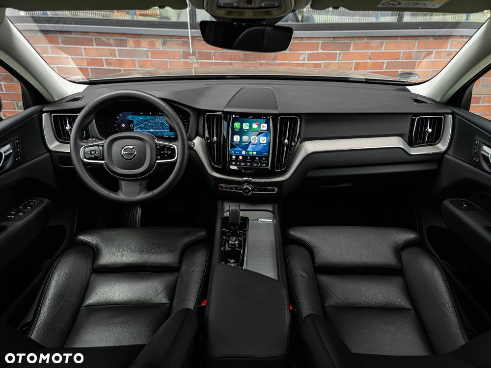Volvo XC 60 B4 B Plus Dark - 6