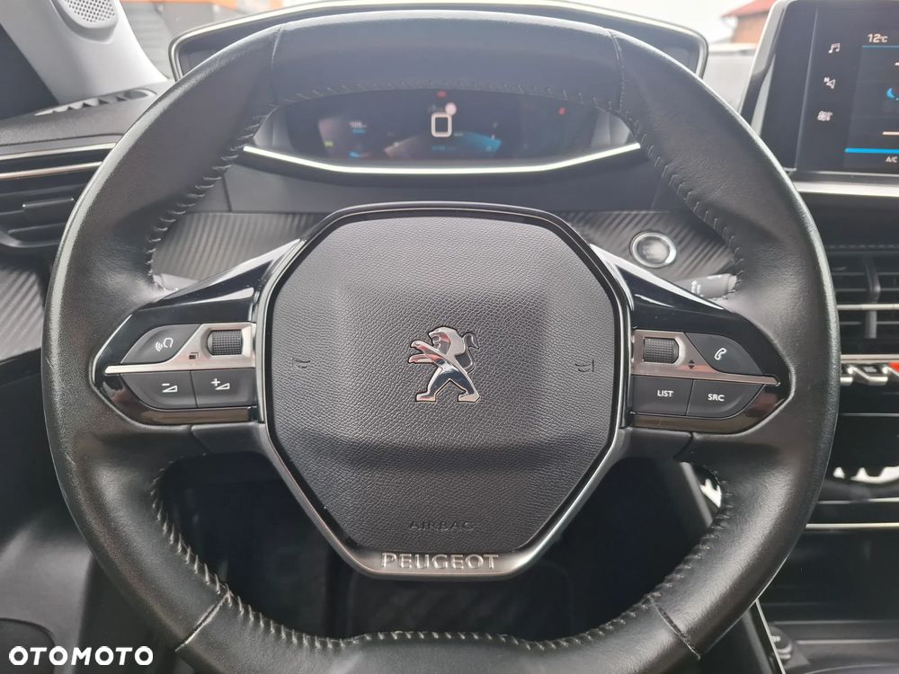 Peugeot 2008 1.2 PureTech Allure S&S EAT8 - 22