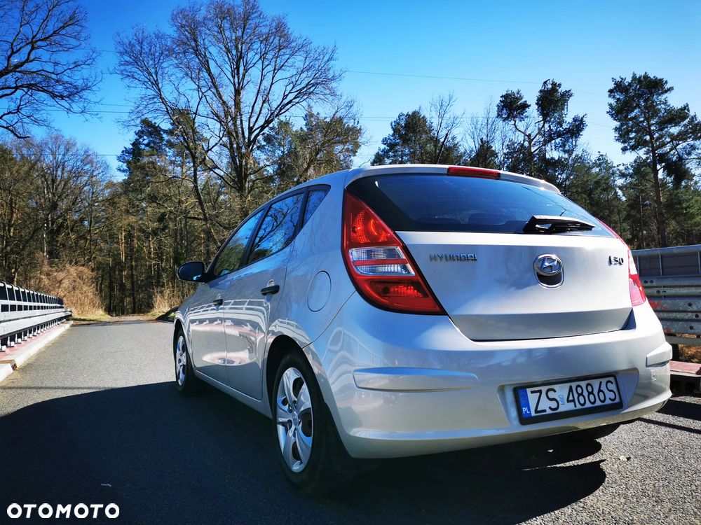 Hyundai i30 1.4 Base - 23