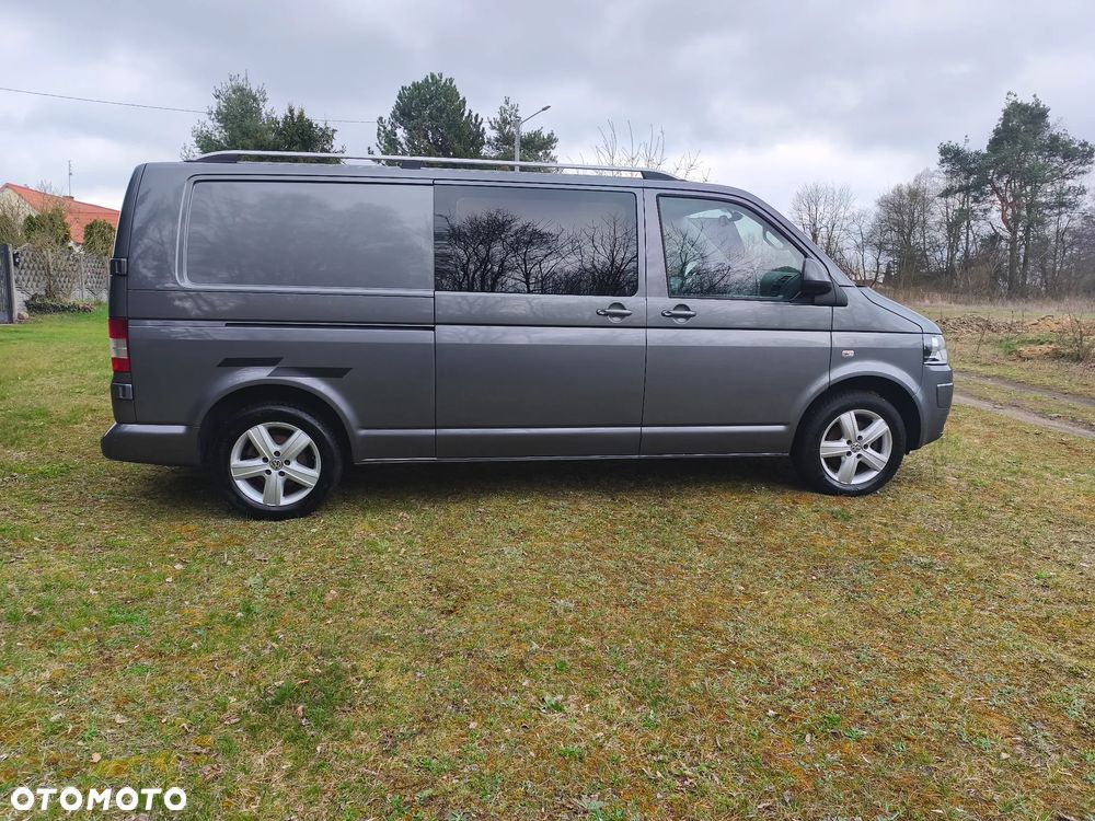 Volkswagen Transporter - 1
