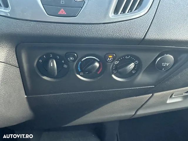 Ford Tourneo Custom 300 L2H1 VA Titanium - 12