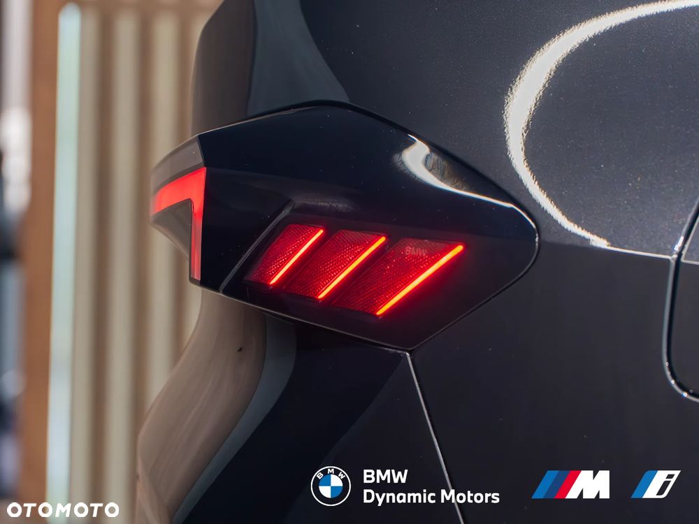 BMW XM - 13
