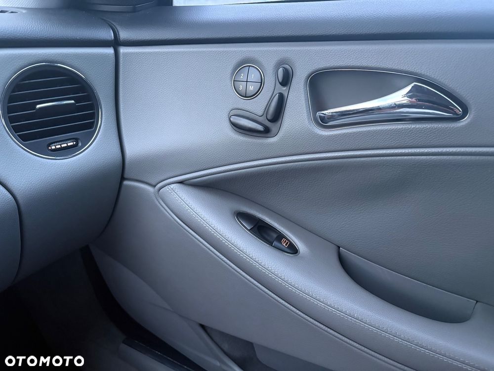 Mercedes-Benz CLS 500 - 23