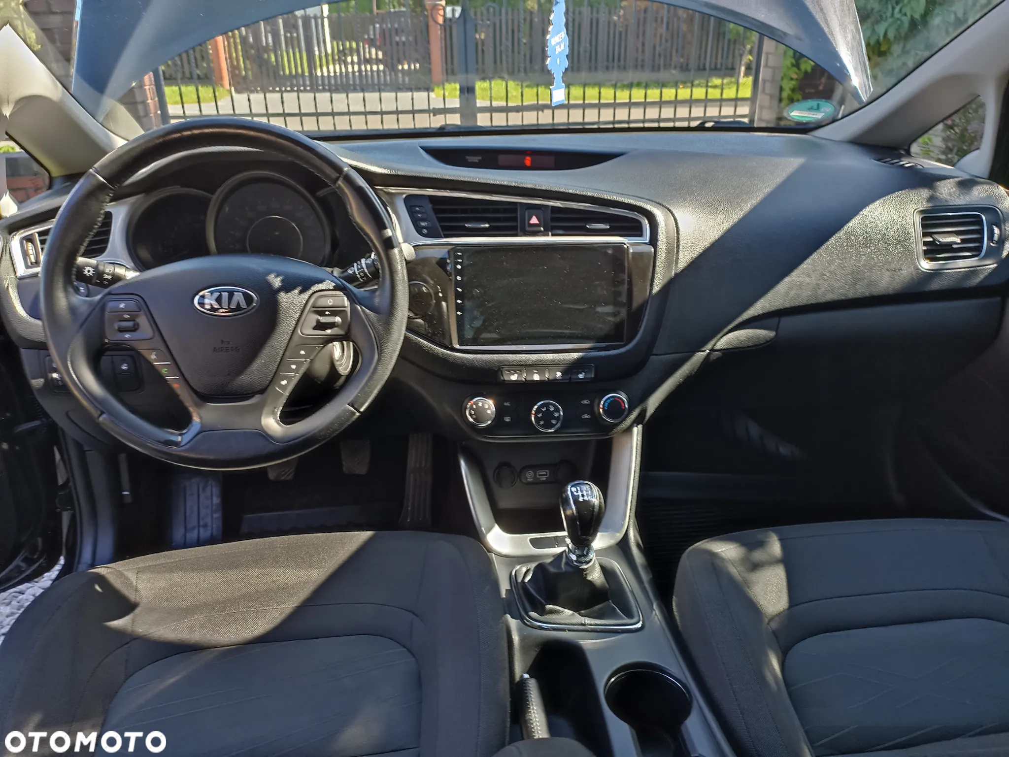 Kia Ceed - 16