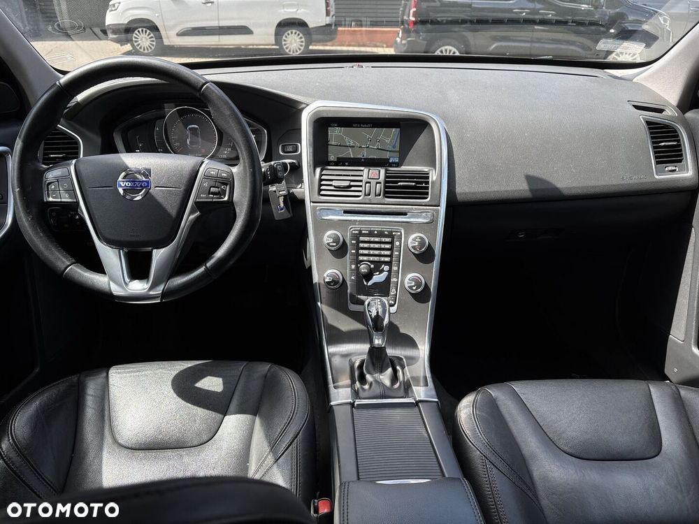 Volvo XC 60 - 4