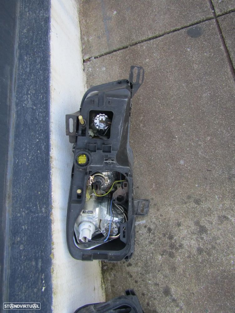 Farois Fiat Stillo ano 2002 modelo de 5 portas (par) - 8