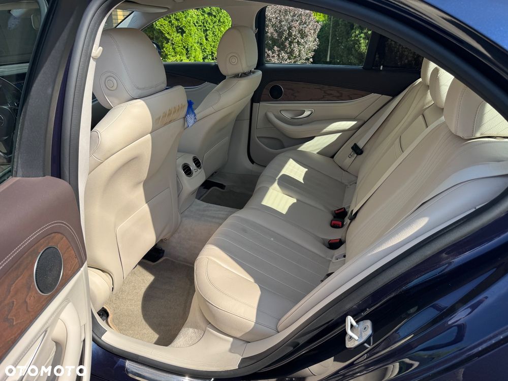 Mercedes-Benz Klasa E 220 d Business Edition 9G-TRONIC - 13
