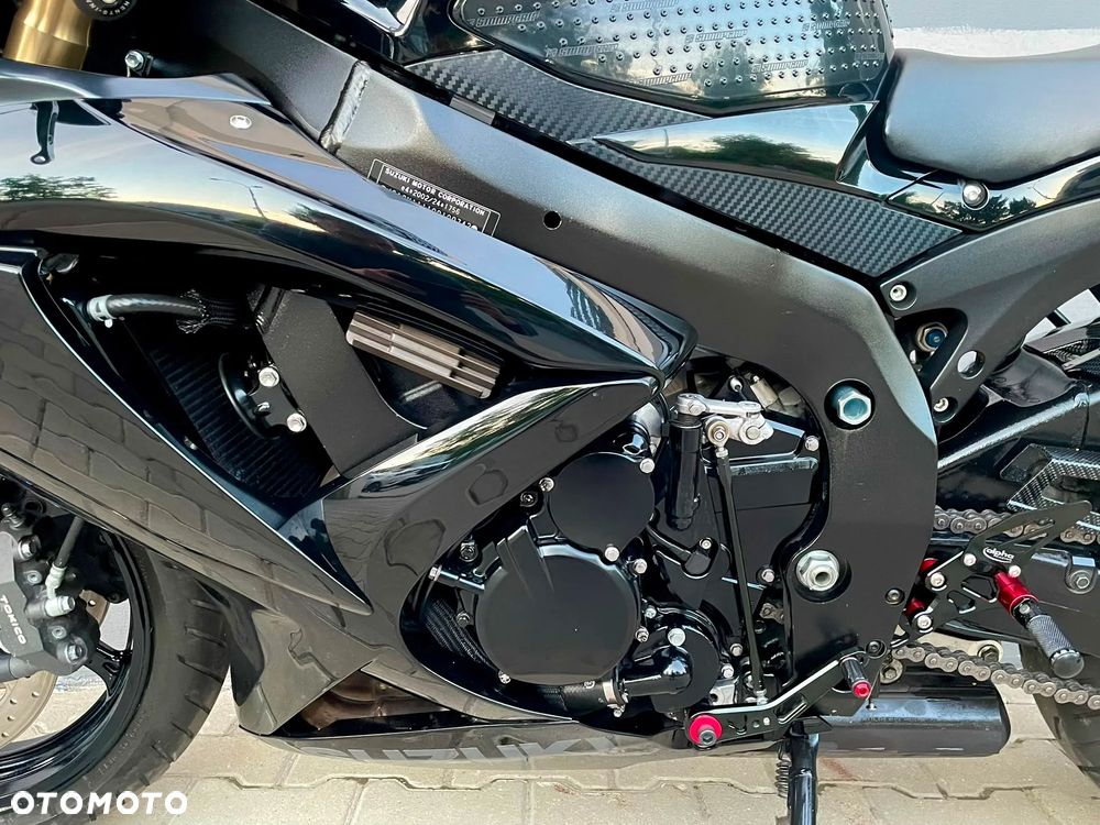 Suzuki GSX-R - 13