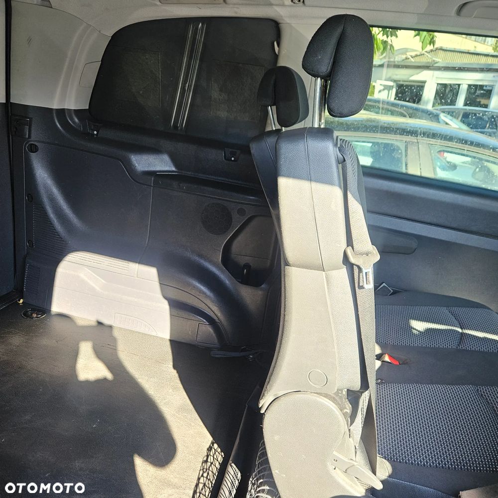 Mercedes-Benz Vito - 32