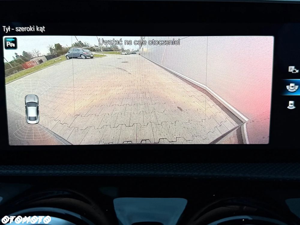 Mercedes-Benz CLA 180 7G-DCT Progressive Line Advanced - 17