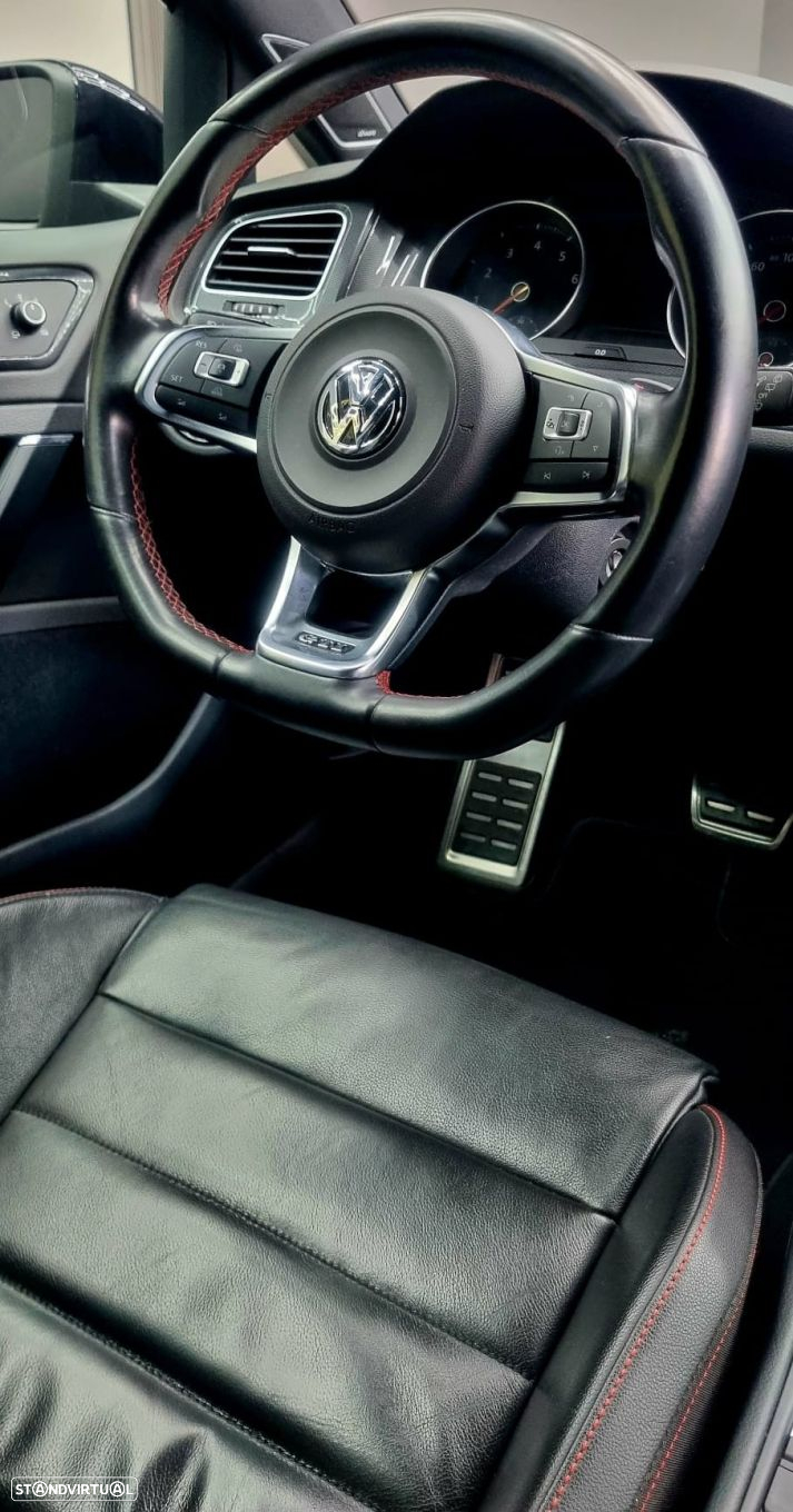 VW Golf 2.0 TSi GTi DSG Performance - 38