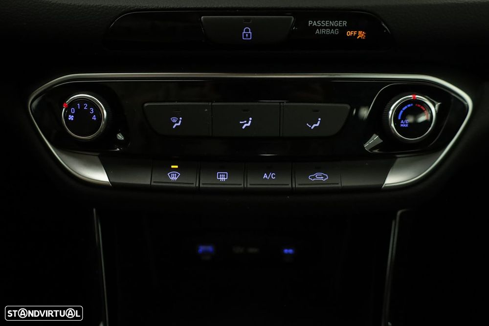Hyundai i30 1.0 T-GDi Style Plus DCT - 12