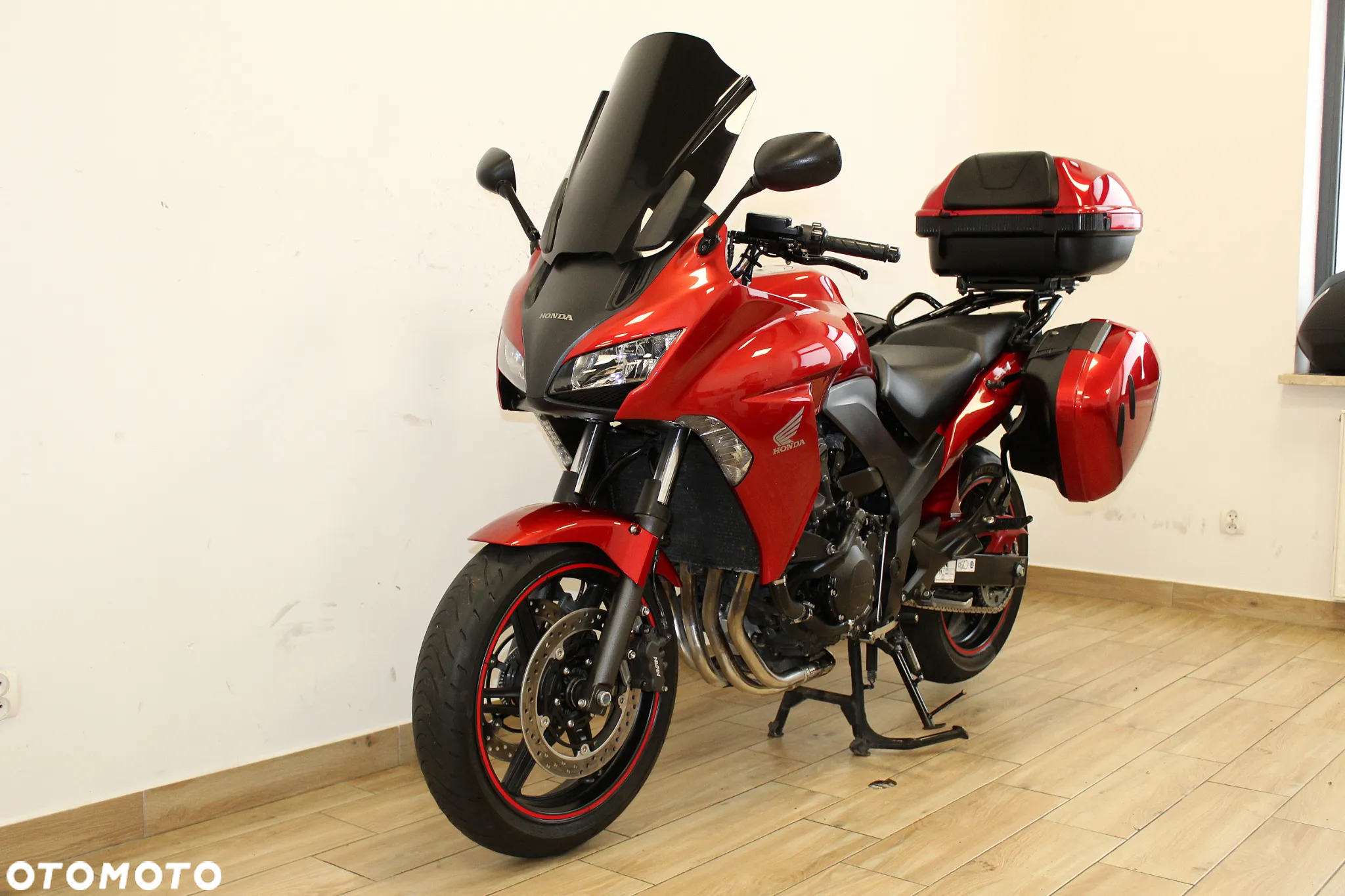 Honda CBF - 10