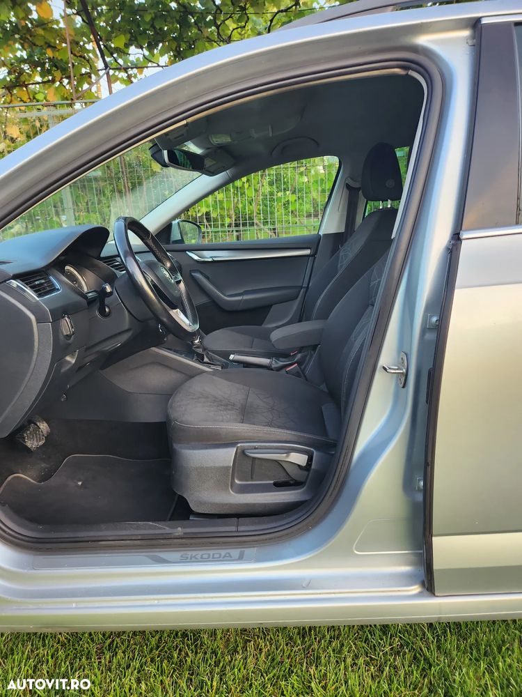 Skoda Octavia 1.6 TDI DSG Style - 13