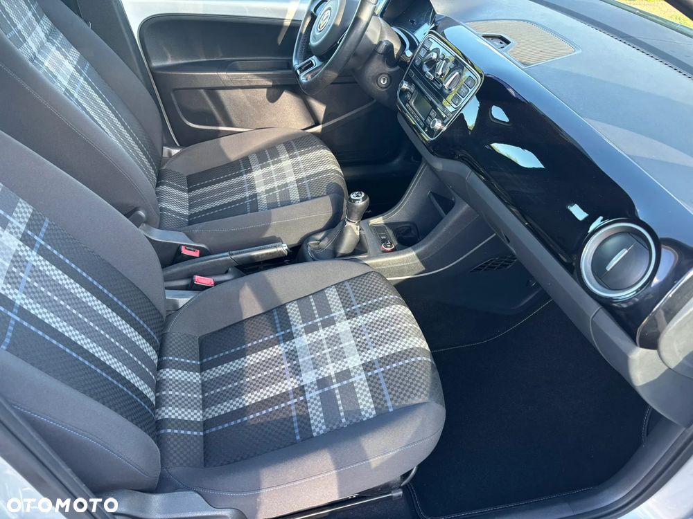 Volkswagen up! club - 8