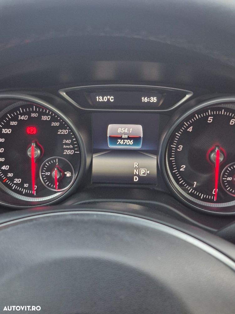 Mercedes-Benz CLA - 24