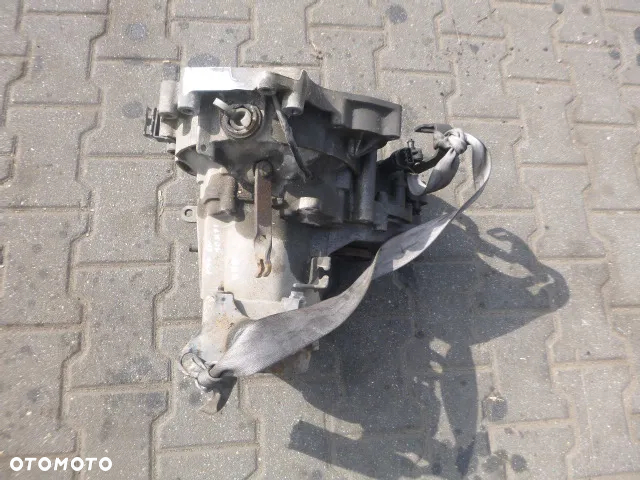 MANUALNA SKRZYNIA BIEGÓW VOLKSWAGEN POLO 6N2 1.0 DKG 99-01 - 2