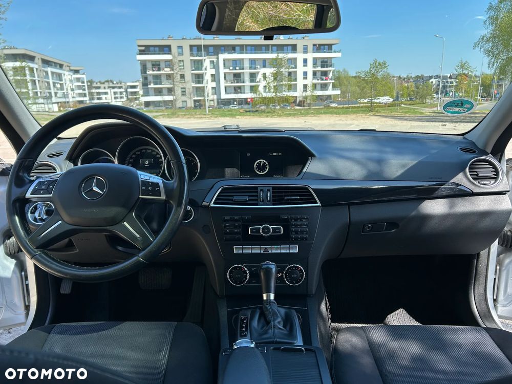 Mercedes-Benz Klasa C 200 CDI DPF Automatik BlueEFFICIENCY - 27