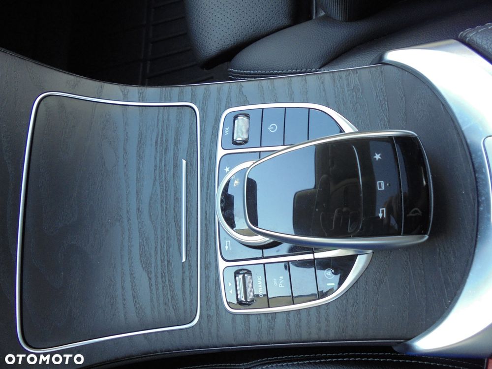 Mercedes-Benz Klasa C 200 9G-TRONIC Exclusive - 9