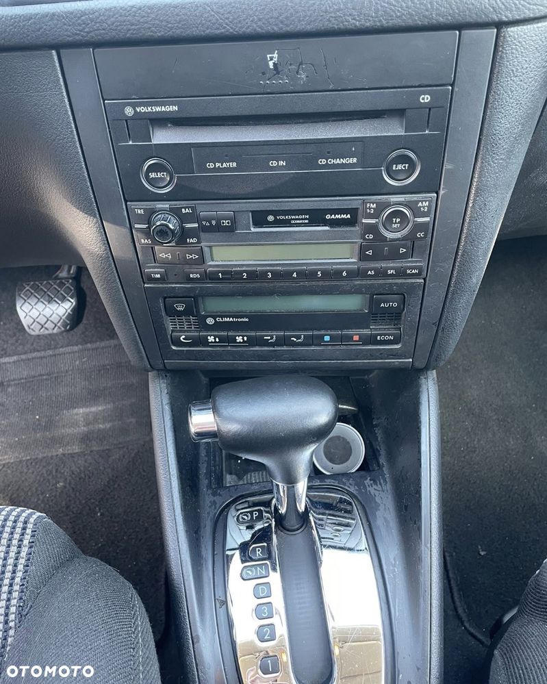 Volkswagen Golf - 9