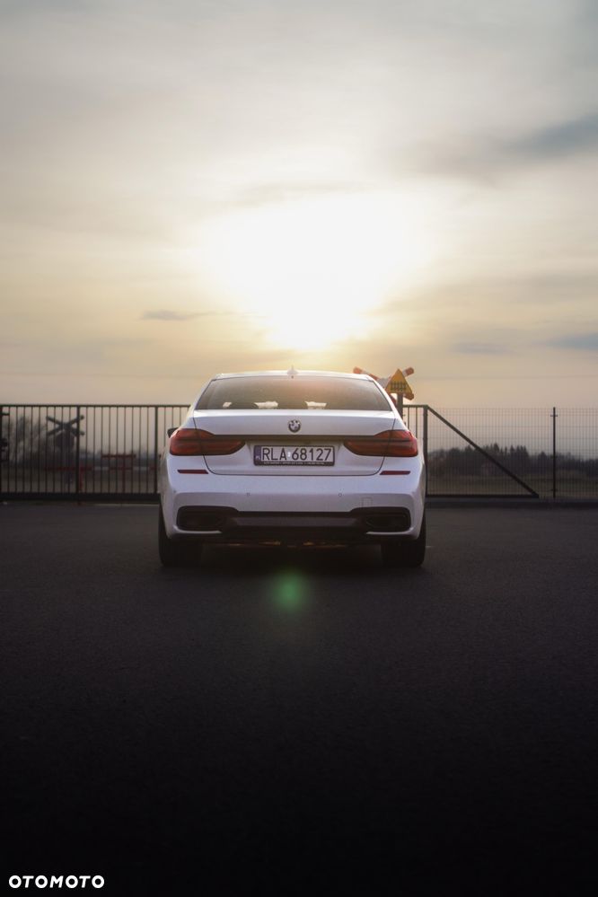 BMW Seria 7 - 8