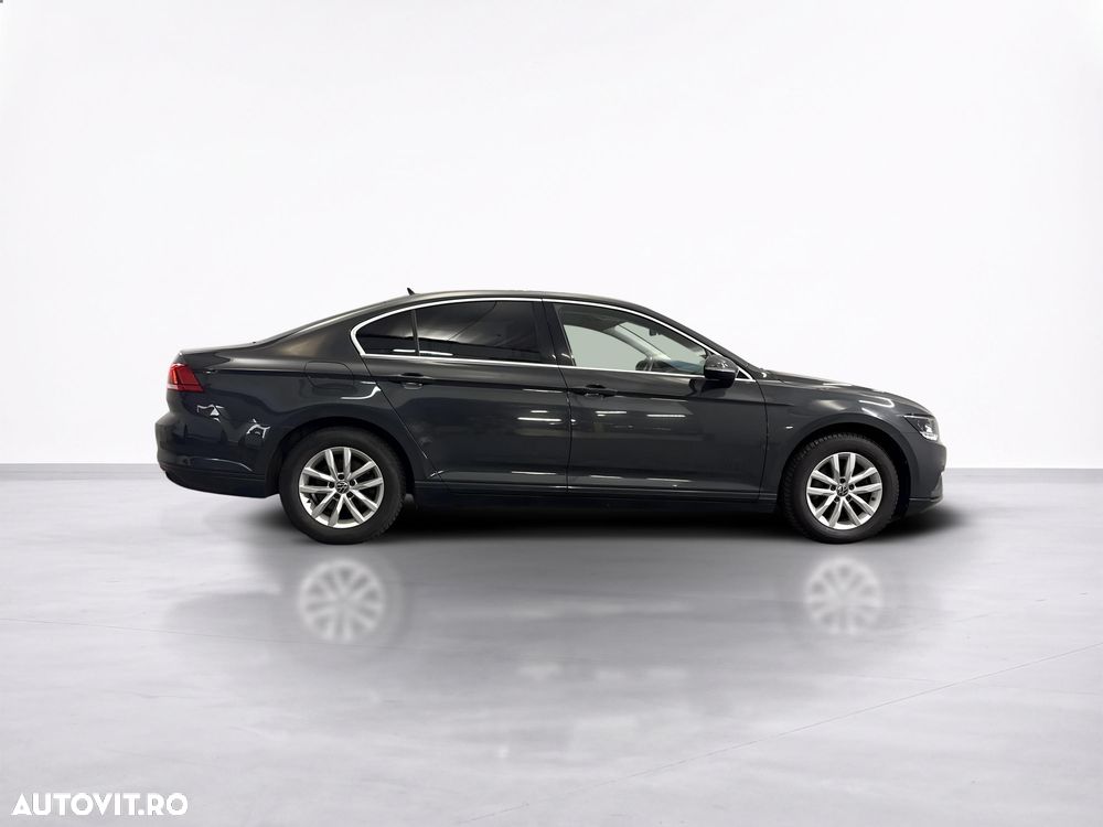 Volkswagen Passat - 7