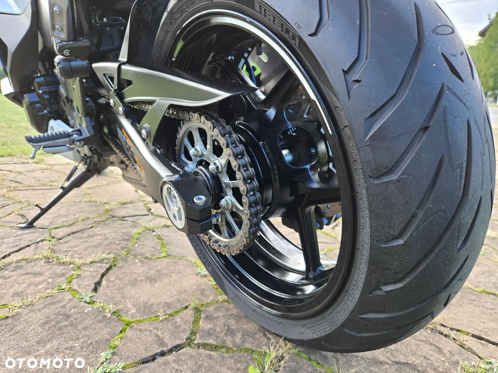 Kawasaki Ninja 1000 SX - 5