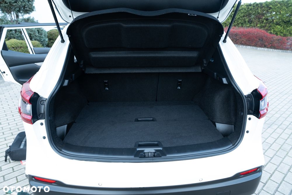 Nissan Qashqai 1.3 DIG-T DCT TEKNA - 16