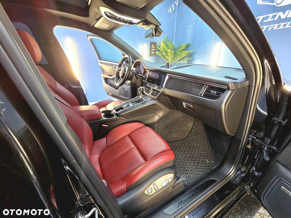 Porsche Macan GTS - 15