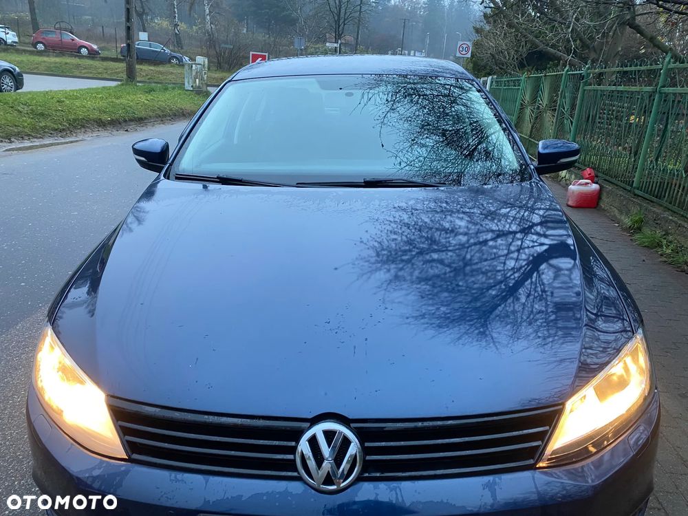 Volkswagen Jetta - 15