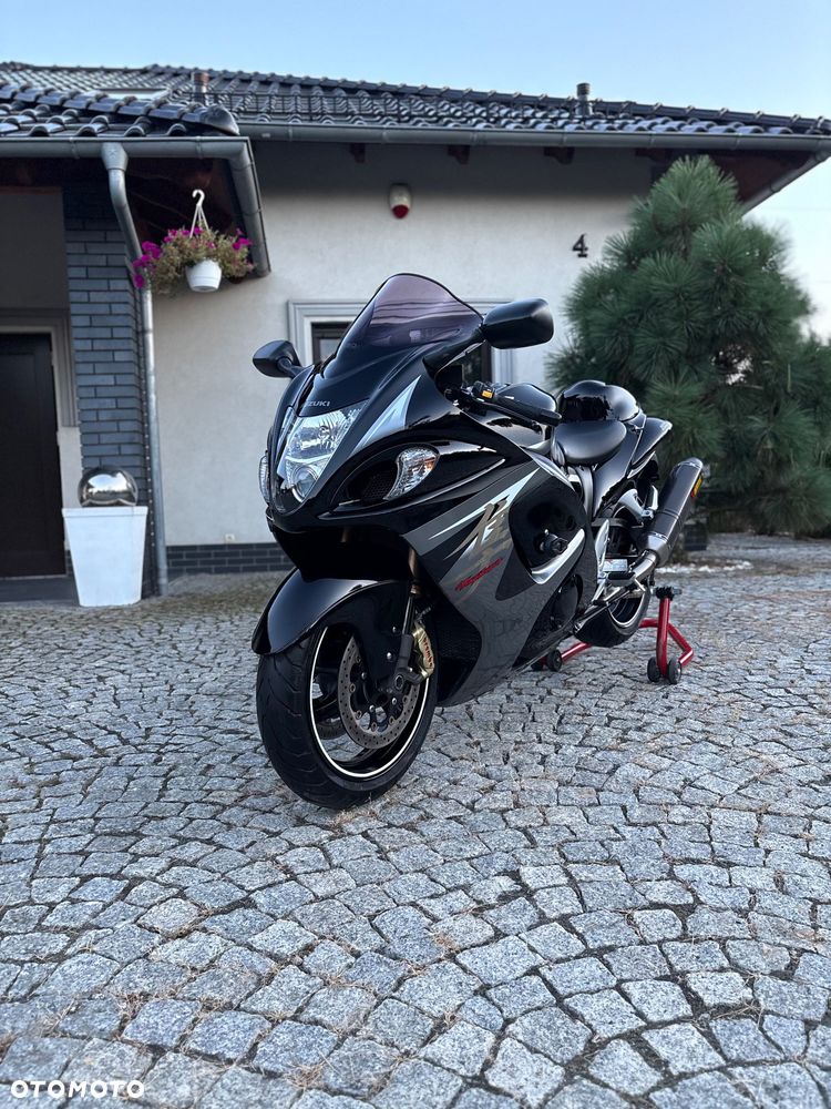 Suzuki Hayabusa - 1
