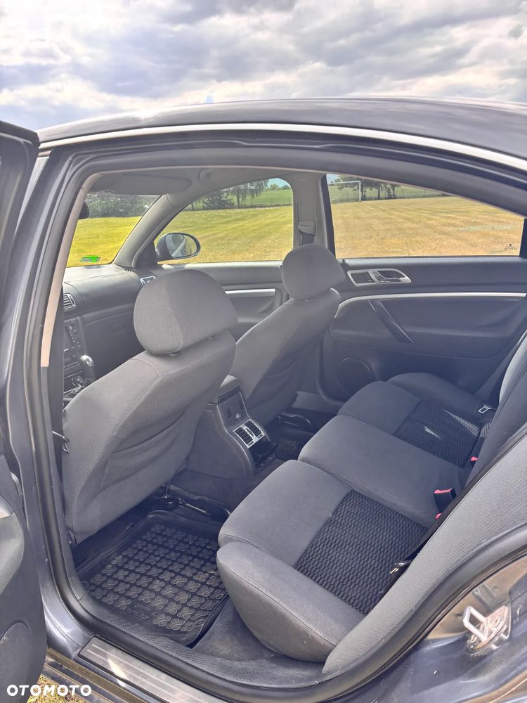 Skoda Superb 2.0 TDI DPF L&K - 12