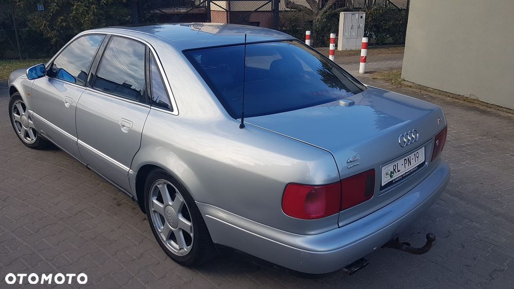 Audi S8 4.2 Quattro - 10