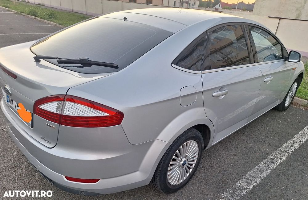 Ford Mondeo 2.0 TDCi Titanium - 4