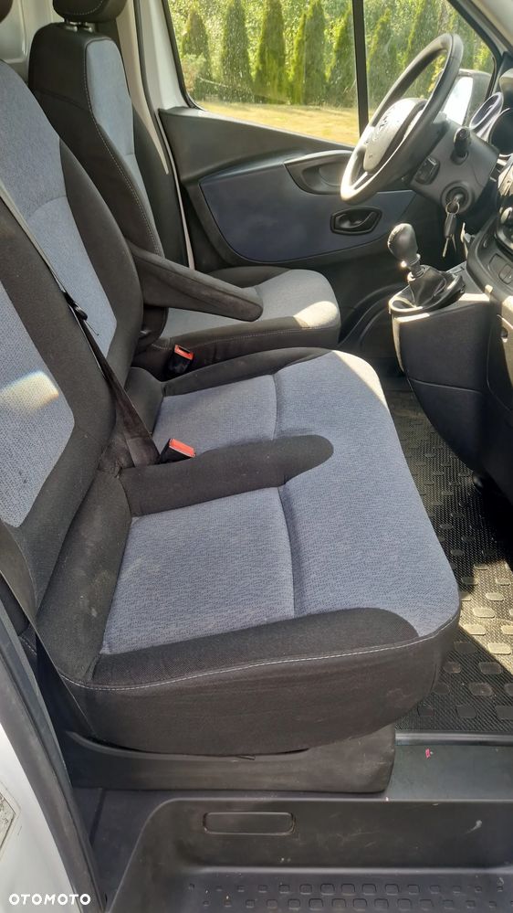 Opel VIVARO - 11