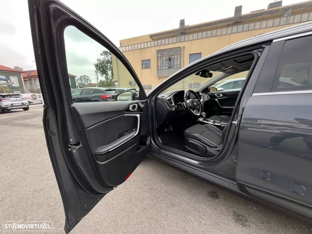 Kia XCeed 1.6 GDi PHEV Drive - 31
