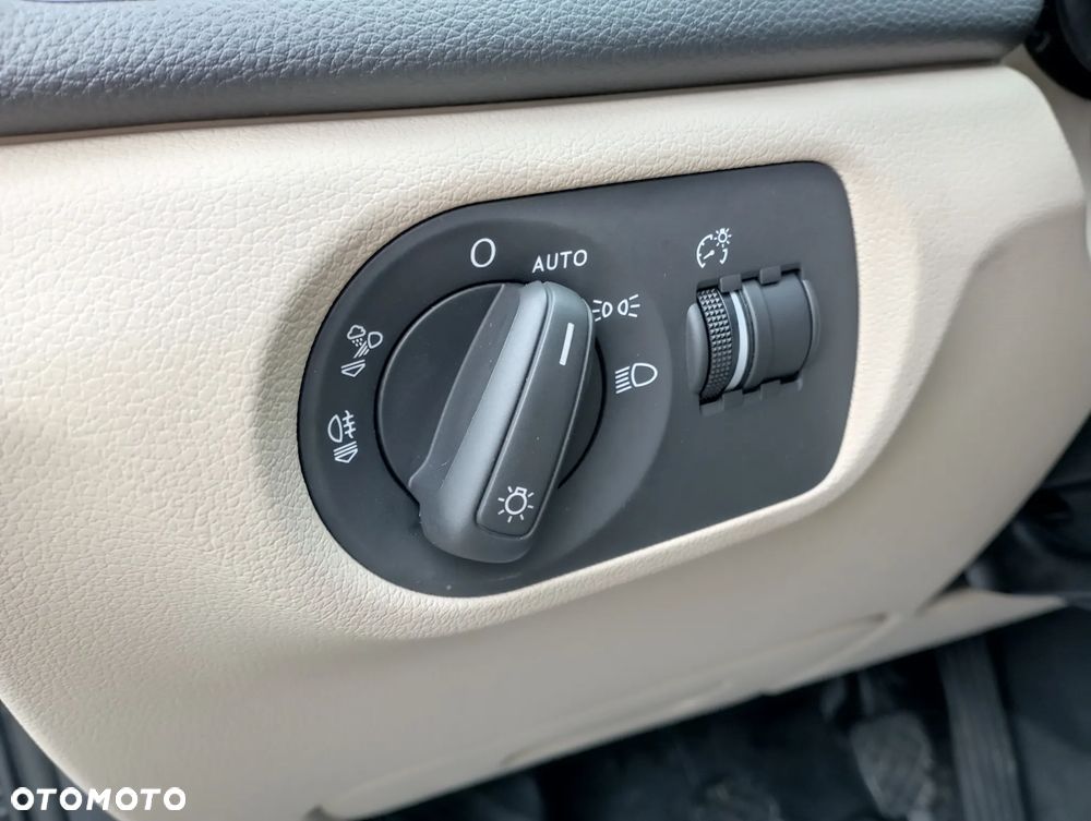 Audi Q3 1.4 TFSI Edycja Specjalna - 31