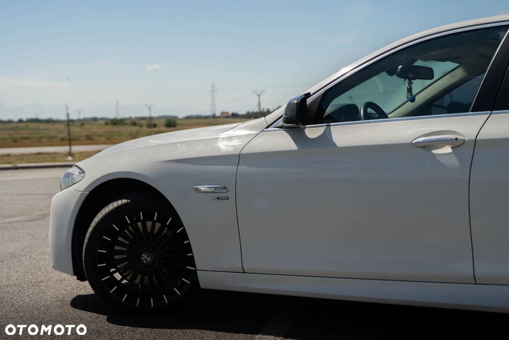 BMW Seria 5 535i xDrive Sport-Aut - 8