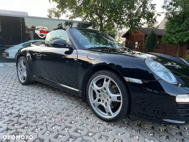 Porsche 911 Carrera Cabriolet PDK Black Edition - 12