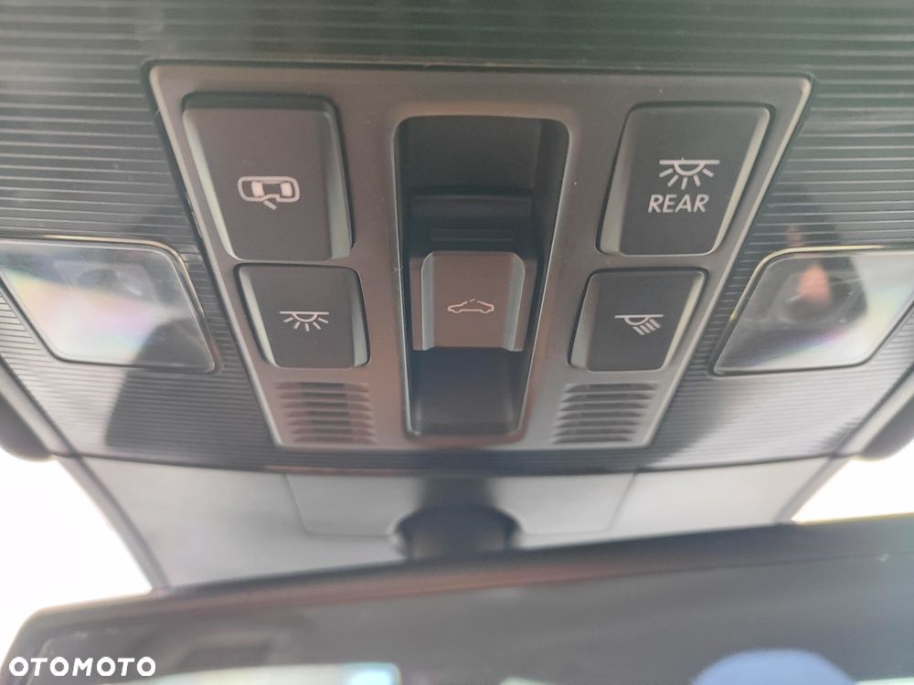 Volkswagen Golf - 26