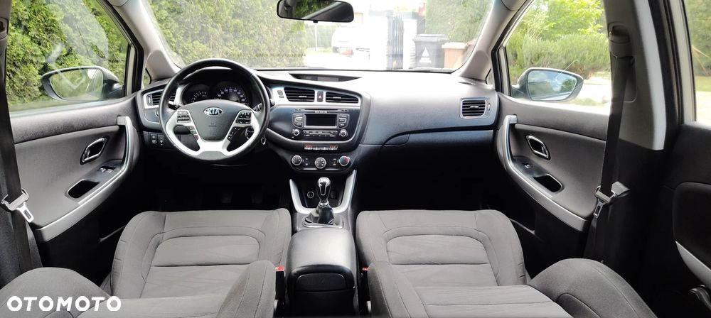 Kia Ceed 1.6 GDI ISG Platinum Edition - 18