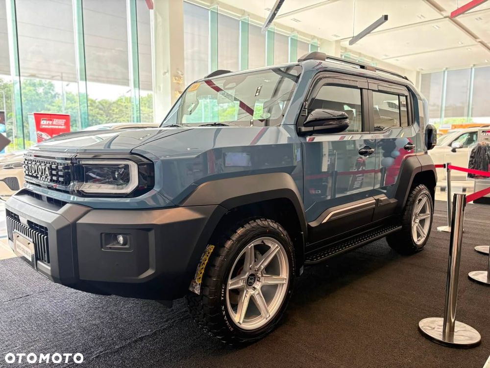 Toyota FJ - 3