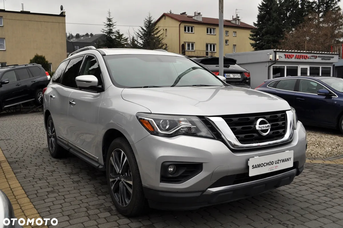 Nissan Pathfinder - 5