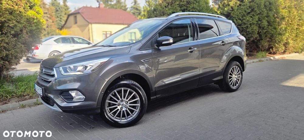 Ford Kuga 1.5 EcoBoost 2x4 Titanium - 5