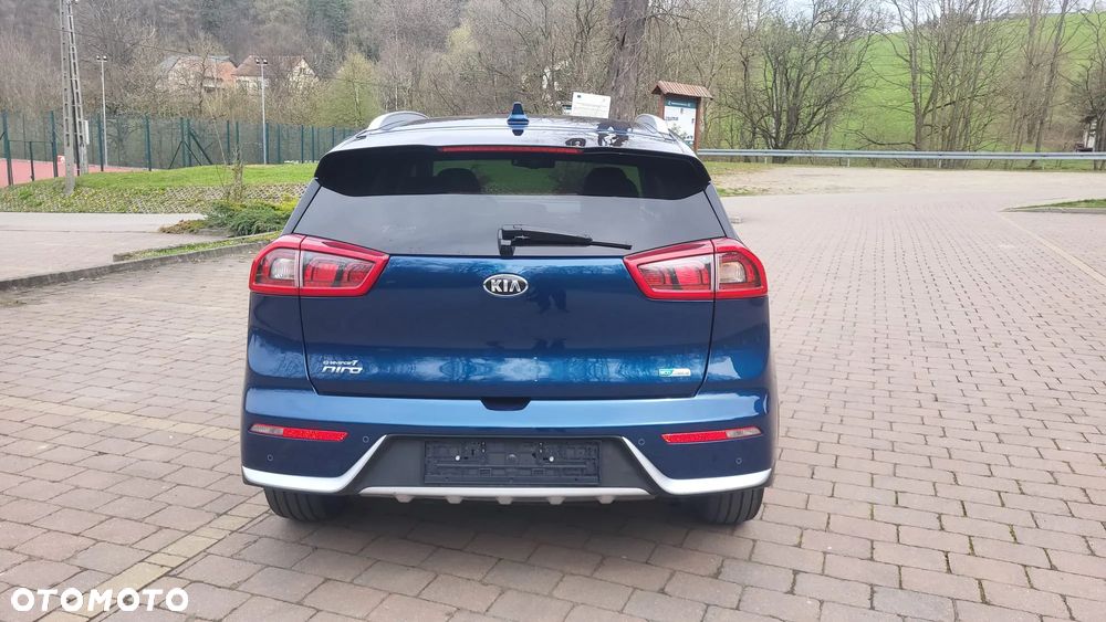 Kia Niro 1.6 GDI Hybrid L Business Line - 10