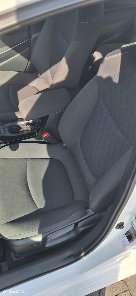 Toyota Corolla 1.8 Hybrid GPF Comfort - 10